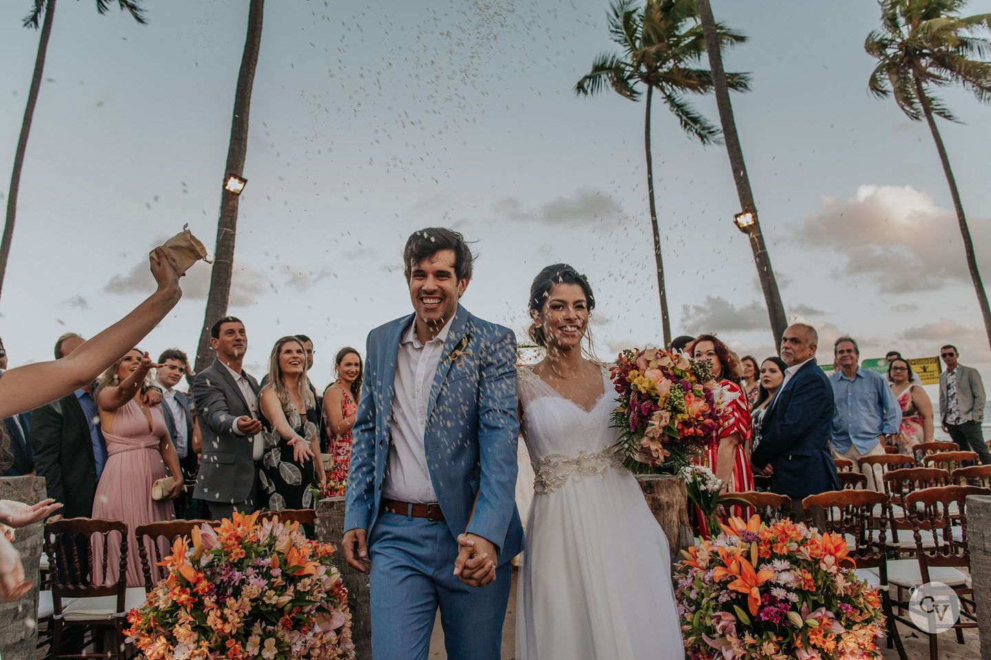 Inesquecível Casamento na beira da praia do Paiva com Isa e Pedro Inesquecível Casamento na beira da praia do Paiva com Isa e Pedro