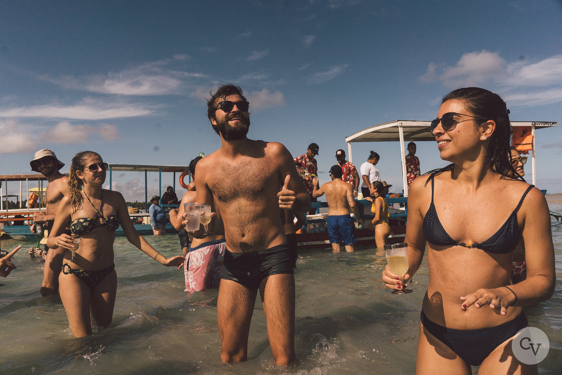 Foto Quando o Rio de Janeiro invadiu a Praia do Patacho Foto Quando o Rio de Janeiro invadiu a Praia do Patacho - Imagem 65