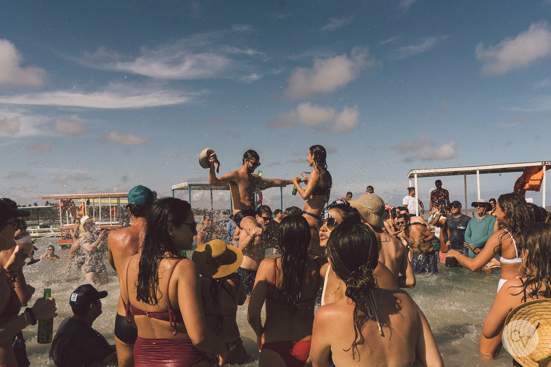 Foto Quando o Rio de Janeiro invadiu a Praia do Patacho Foto Quando o Rio de Janeiro invadiu a Praia do Patacho - Imagem 73