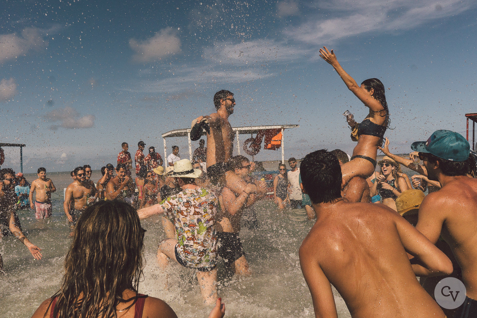 Foto Quando o Rio de Janeiro invadiu a Praia do Patacho Foto Quando o Rio de Janeiro invadiu a Praia do Patacho - Imagem 70