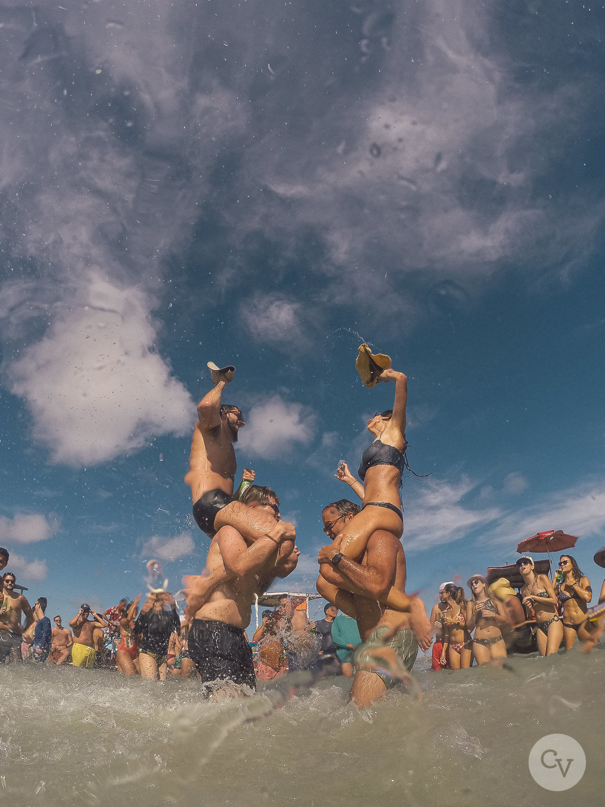 Foto Quando o Rio de Janeiro invadiu a Praia do Patacho Foto Quando o Rio de Janeiro invadiu a Praia do Patacho - Imagem 78