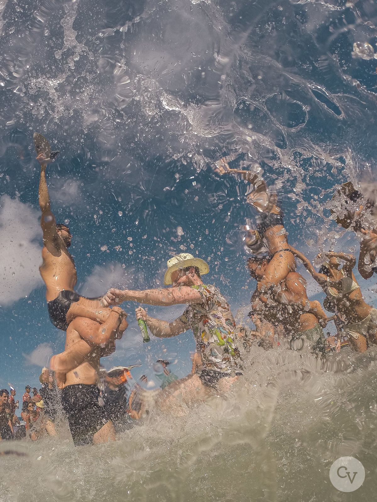 Foto Quando o Rio de Janeiro invadiu a Praia do Patacho Foto Quando o Rio de Janeiro invadiu a Praia do Patacho - Imagem 75